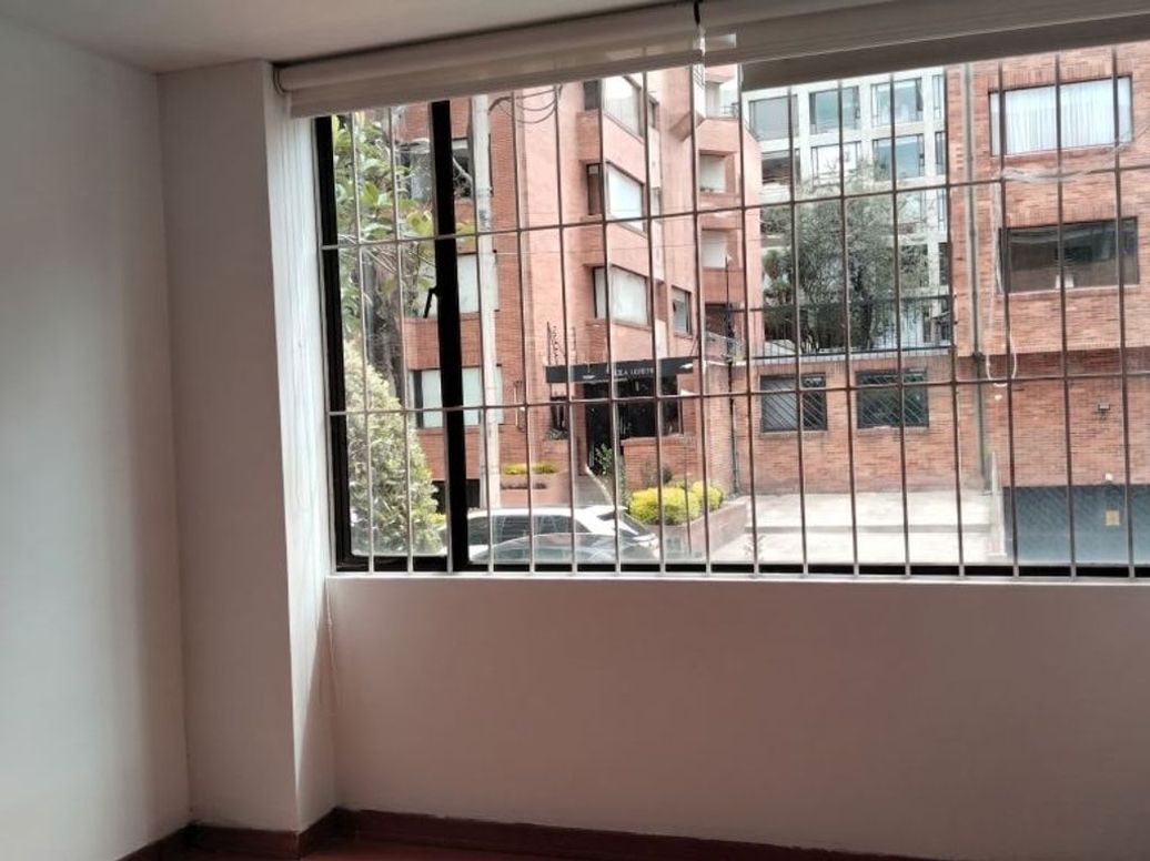 Apartamento de 2 alcobas en venta en La Carolina, Bogotá, 41 m² · foto 7 de 20