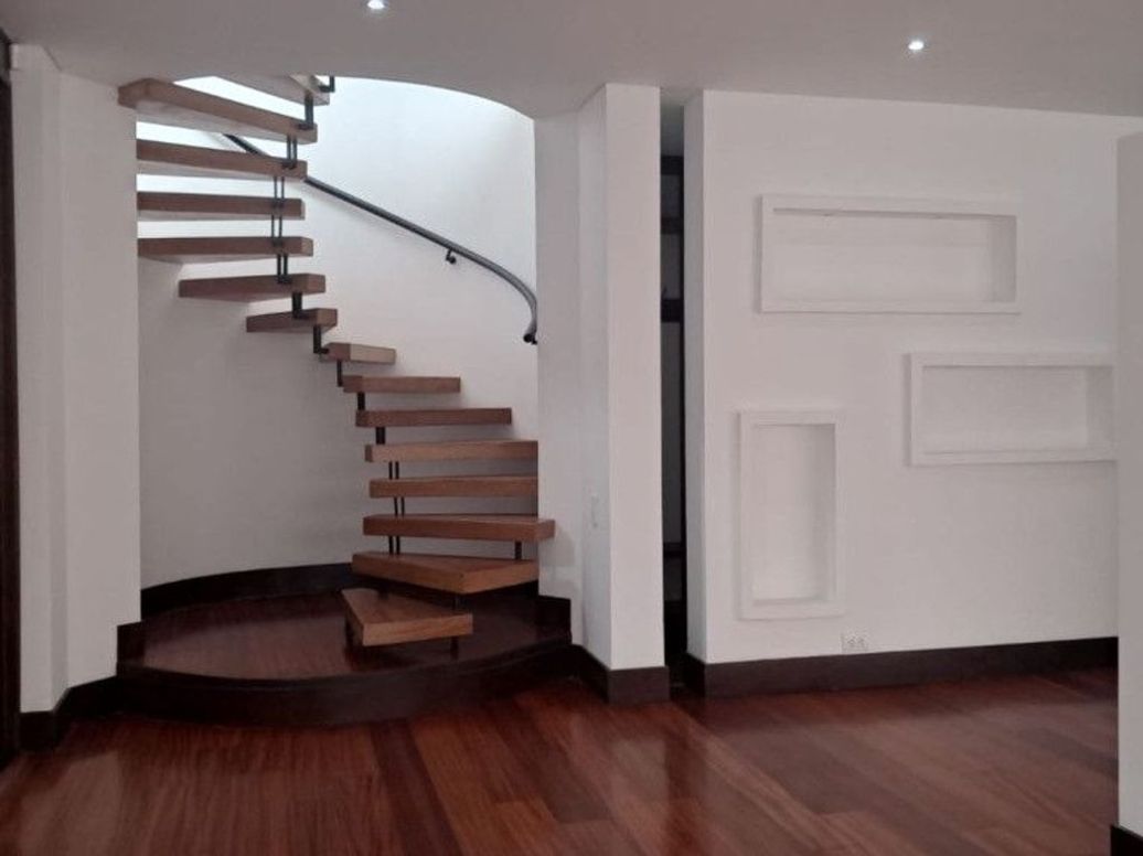 Apartamento de 3 alcobas en venta en Molinos Norte, Bogotá, 385 m² · foto 3 de 20