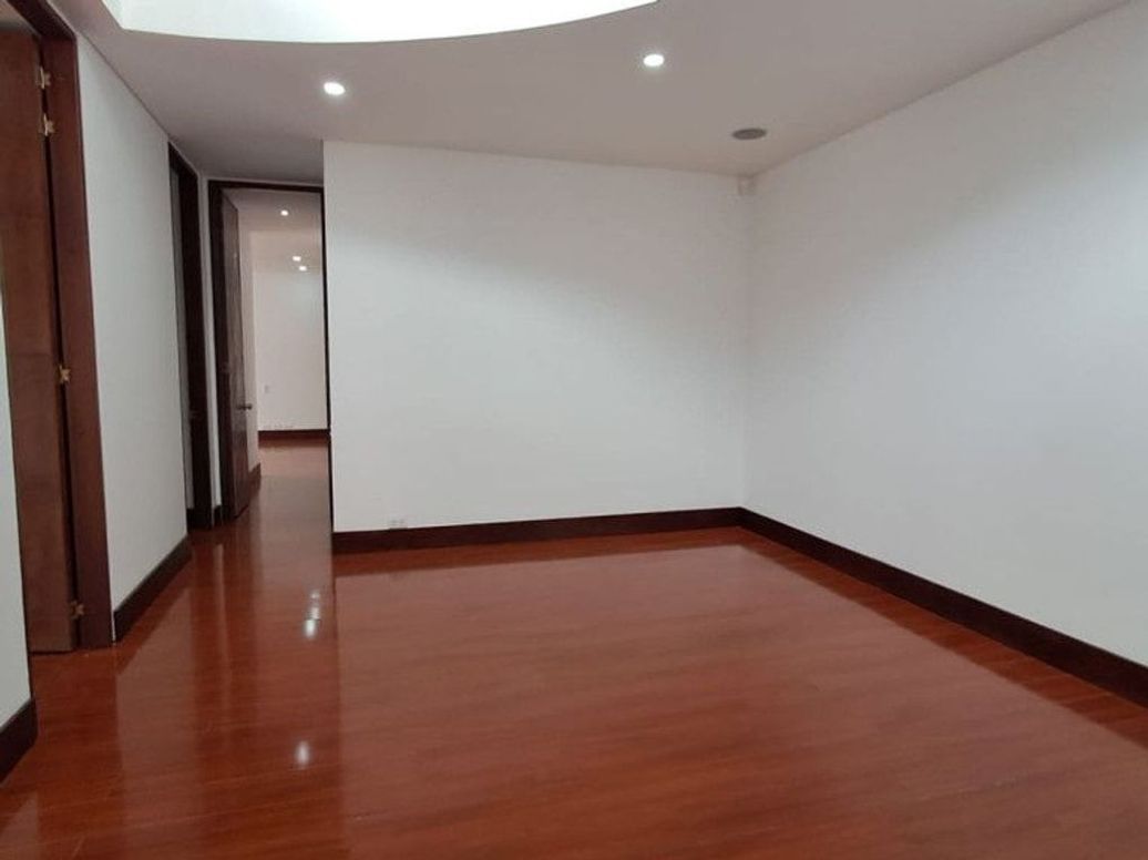Apartamento de 3 alcobas en venta en Molinos Norte, Bogotá, 385 m² · foto 7 de 20