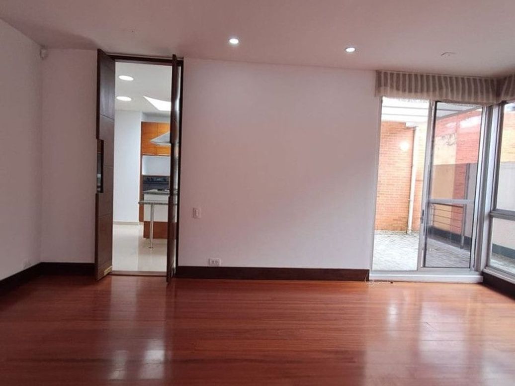 Apartamento de 3 alcobas en venta en Molinos Norte, Bogotá, 385 m² · foto 13 de 20