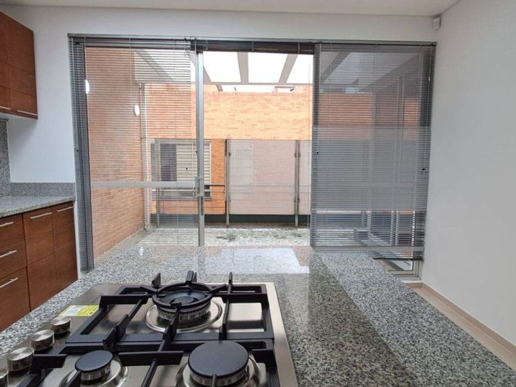 Apartamento de 3 alcobas en venta en Molinos Norte, Bogotá, 385 m² · foto 14 de 20