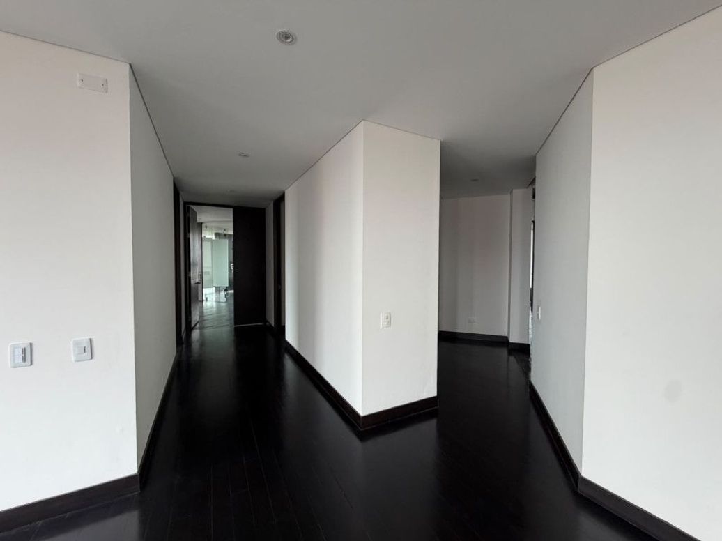 Apartamento de 3 alcobas en venta en Bellavista, Bogotá, 348 m² · foto 14 de 20