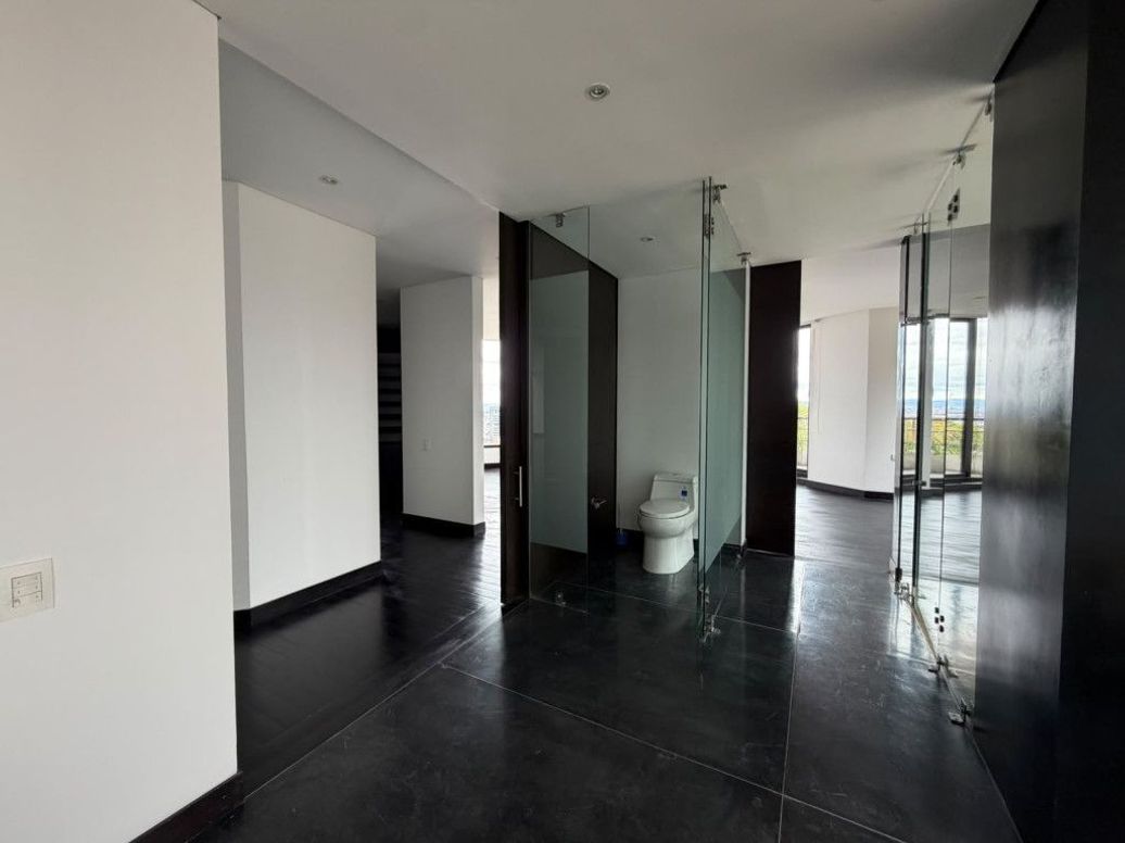 Apartamento de 3 alcobas en venta en Bellavista, Bogotá, 348 m² · foto 7 de 20