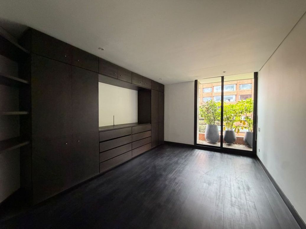 Apartamento de 3 alcobas en venta en Bellavista, Bogotá, 348 m² · foto 6 de 20