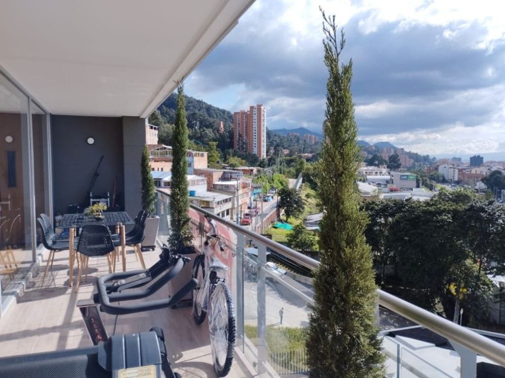 Apartamento de 3 alcobas en venta en Barrancas, Bogotá, 143 m² · foto 4 de 20