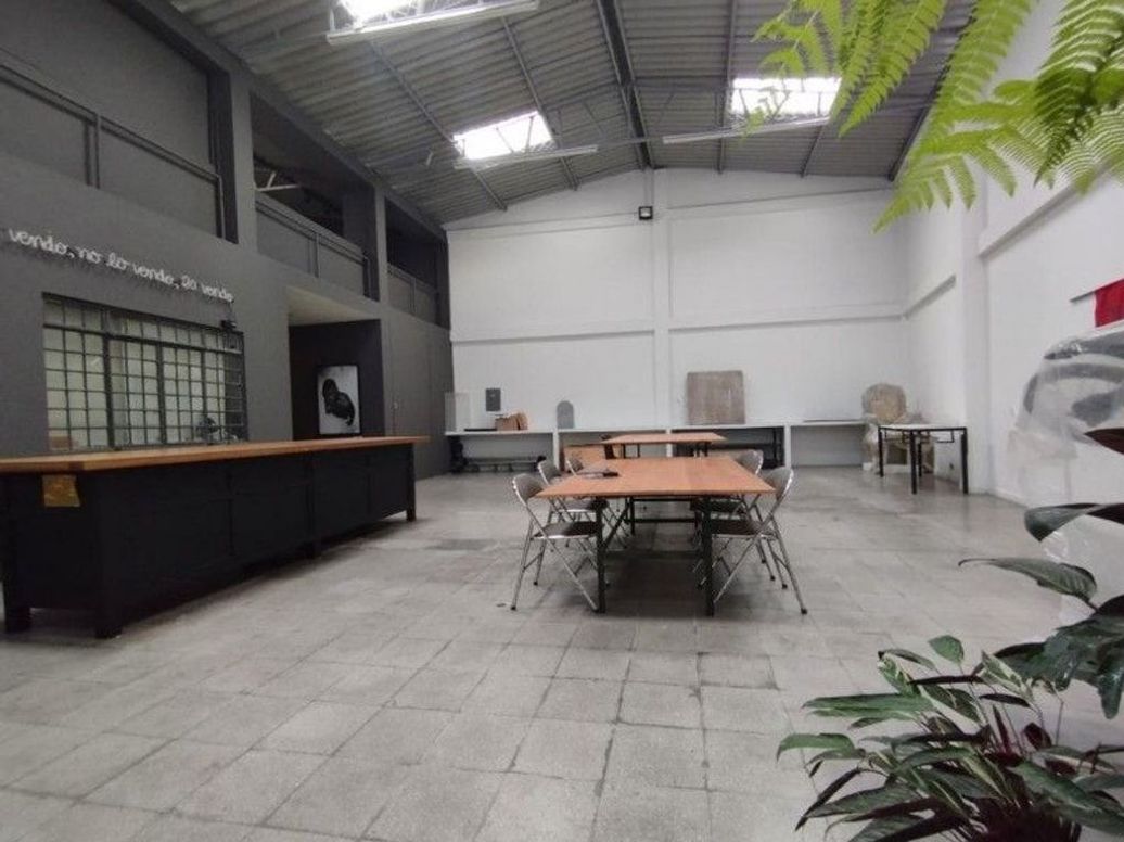 Casa de 5 alcobas en venta en Armenia, Bogotá, 570 m² · foto 2 de 20