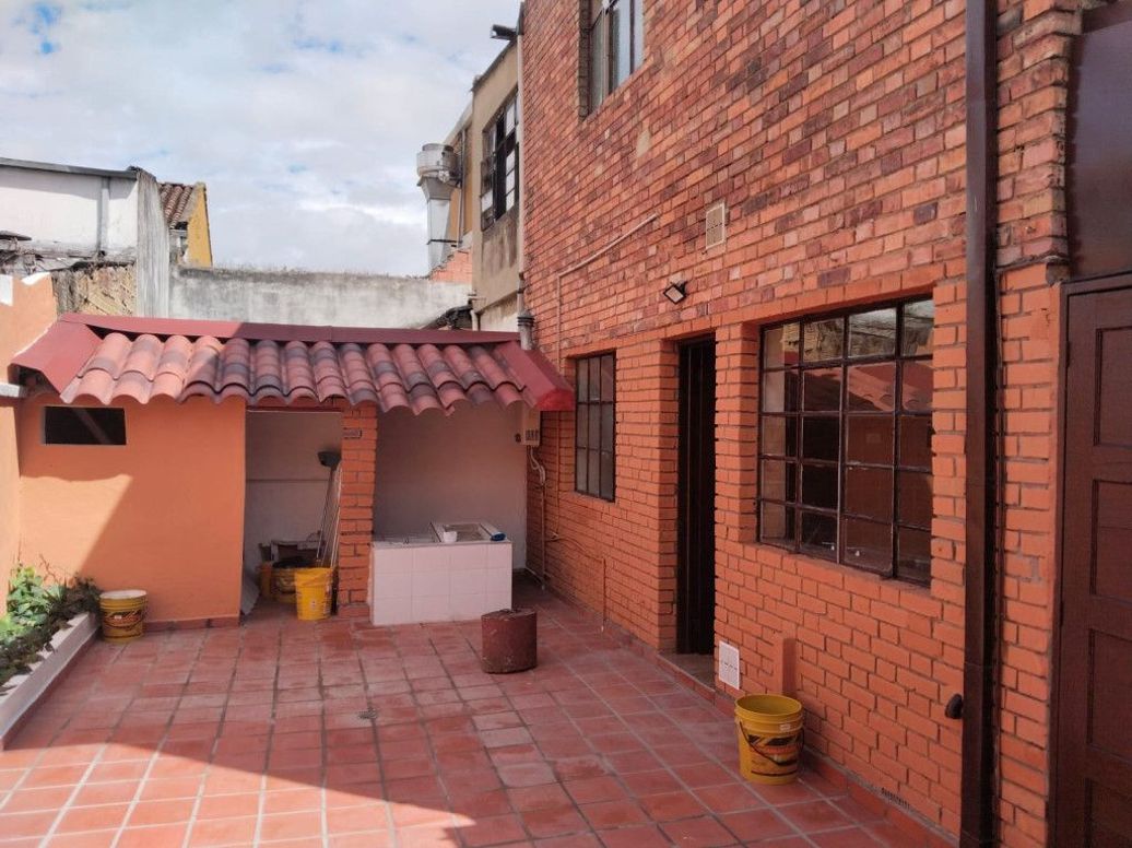 Casa de 5 alcobas en venta en Banco Central, Bogotá, 170 m² · foto 7 de 20
