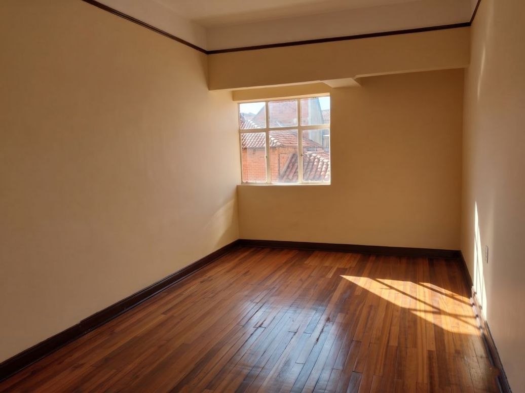 Casa de 5 alcobas en venta en Banco Central, Bogotá, 170 m² · foto 8 de 20