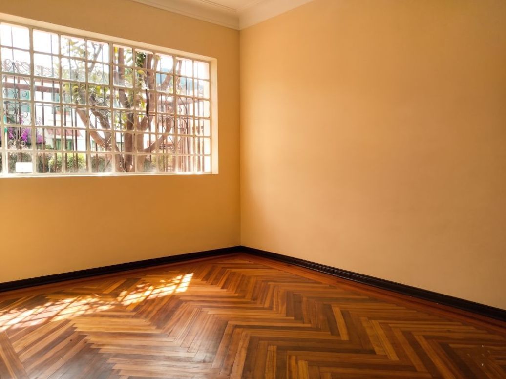 Casa de 5 alcobas en venta en Banco Central, Bogotá, 170 m² · foto 2 de 20