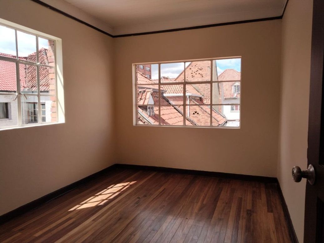 Casa de 5 alcobas en venta en Banco Central, Bogotá, 170 m² · foto 15 de 20