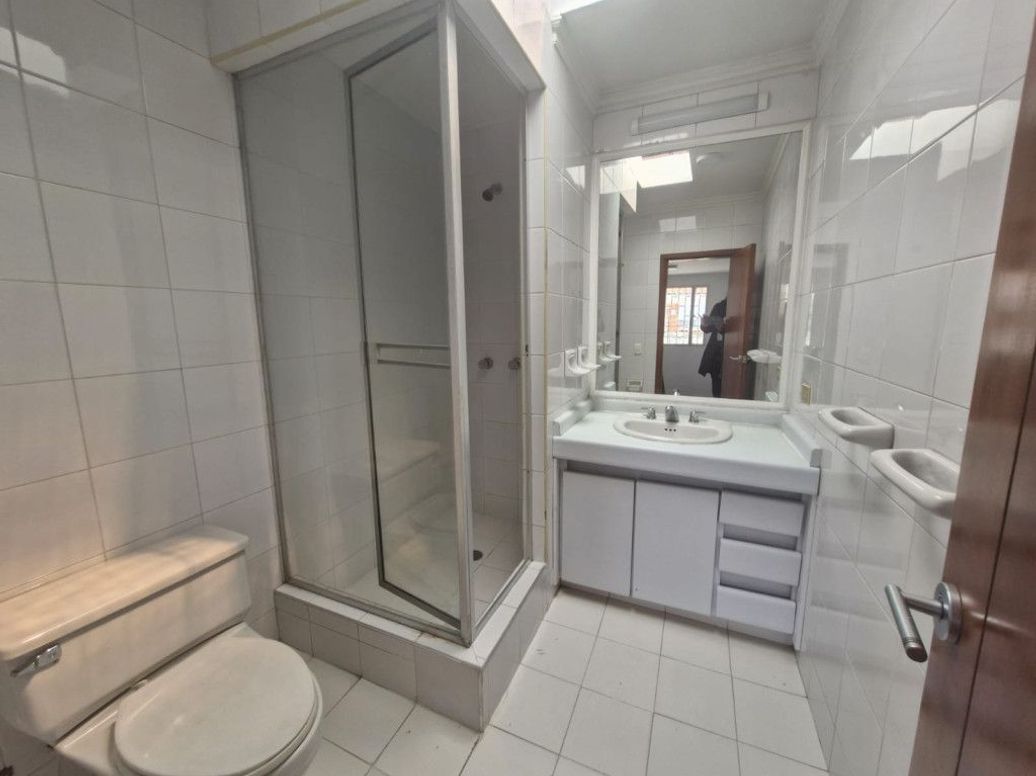 Casa de 6 alcobas en venta en Mónaco, Bogotá, 347 m² · foto 8 de 20