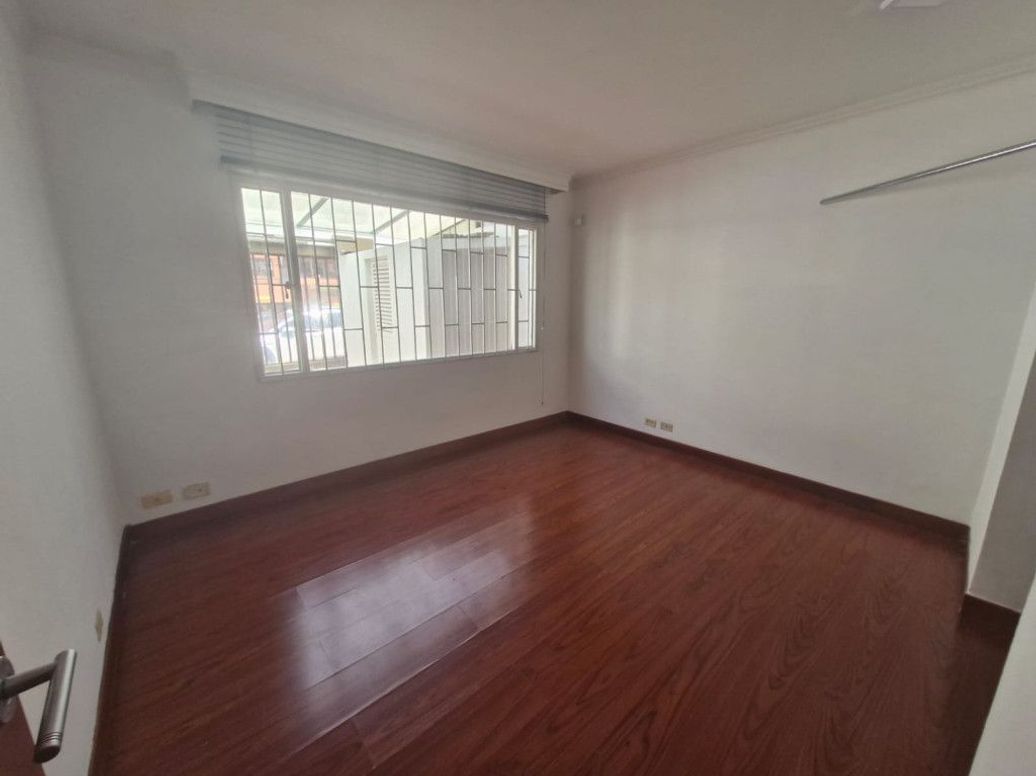 Casa de 6 alcobas en venta en Mónaco, Bogotá, 347 m² · foto 16 de 20