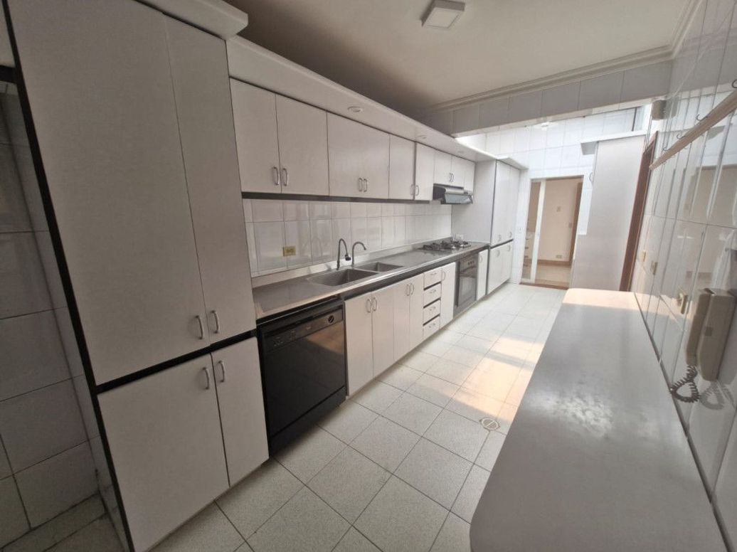 Casa de 6 alcobas en venta en Mónaco, Bogotá, 347 m² · foto 17 de 20