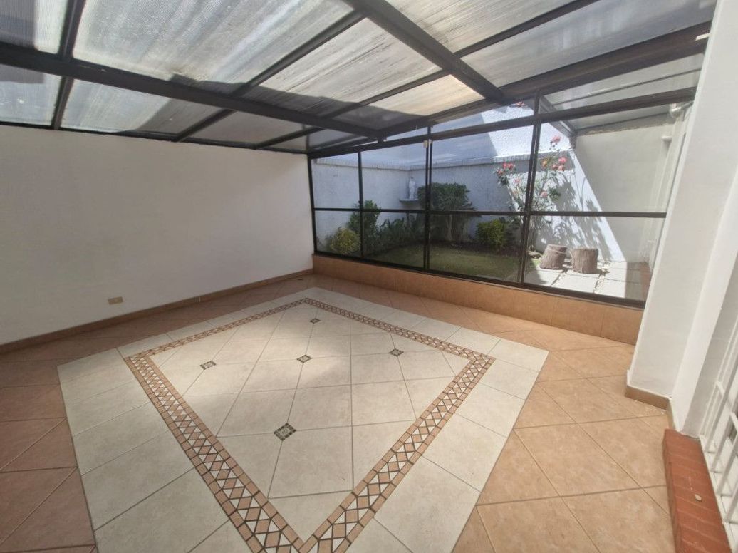 Casa de 6 alcobas en venta en Mónaco, Bogotá, 347 m² · foto 20 de 20
