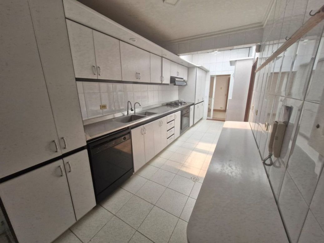Casa de 6 alcobas en venta en Mónaco, Bogotá, 347 m² · foto 19 de 20