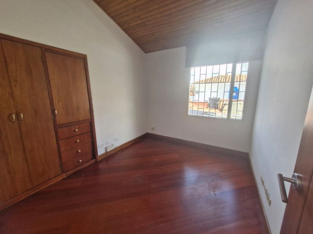 Casa de 6 alcobas en venta en Mónaco, Bogotá, 347 m² · foto 6 de 20