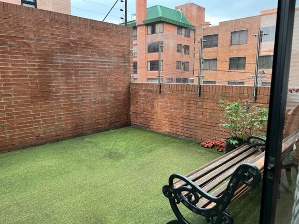 Apartamento de 3 alcobas en venta en Santa Barbara Occidental, Bogotá, 180 m² · foto 3 de 14