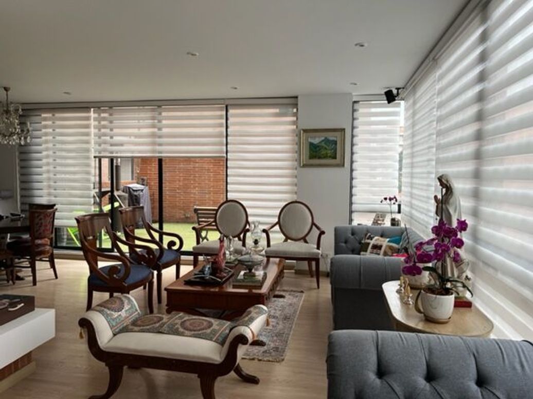 Apartamento de 3 alcobas en venta en Santa Barbara Occidental, Bogotá, 180 m² · foto 4 de 14