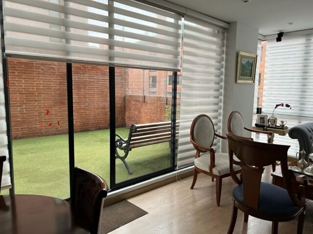 Apartamento de 3 alcobas en venta en Santa Barbara Occidental, Bogotá, 180 m² · foto 5 de 14