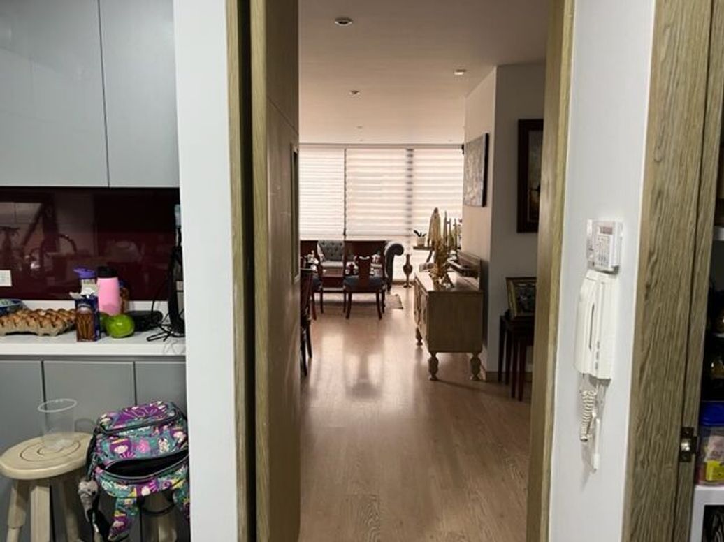 Apartamento de 3 alcobas en venta en Santa Barbara Occidental, Bogotá, 180 m² · foto 7 de 14