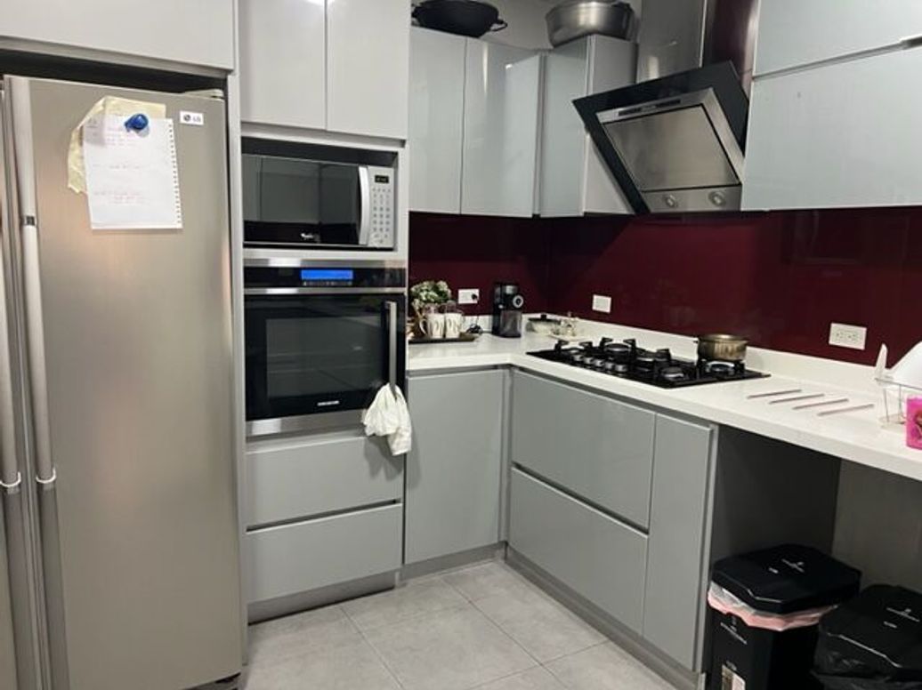 Apartamento de 3 alcobas en venta en Santa Barbara Occidental, Bogotá, 180 m² · foto 6 de 14
