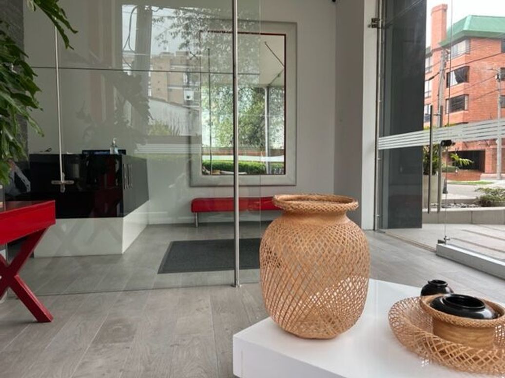 Apartamento de 3 alcobas en venta en Santa Barbara Occidental, Bogotá, 180 m² · foto 2 de 14