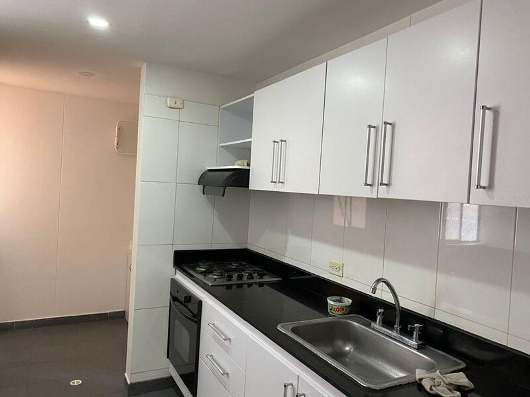 Apartamento de 3 alcobas en venta en Ub. El Dorado, Bogotá, 109 m² · foto 17 de 20