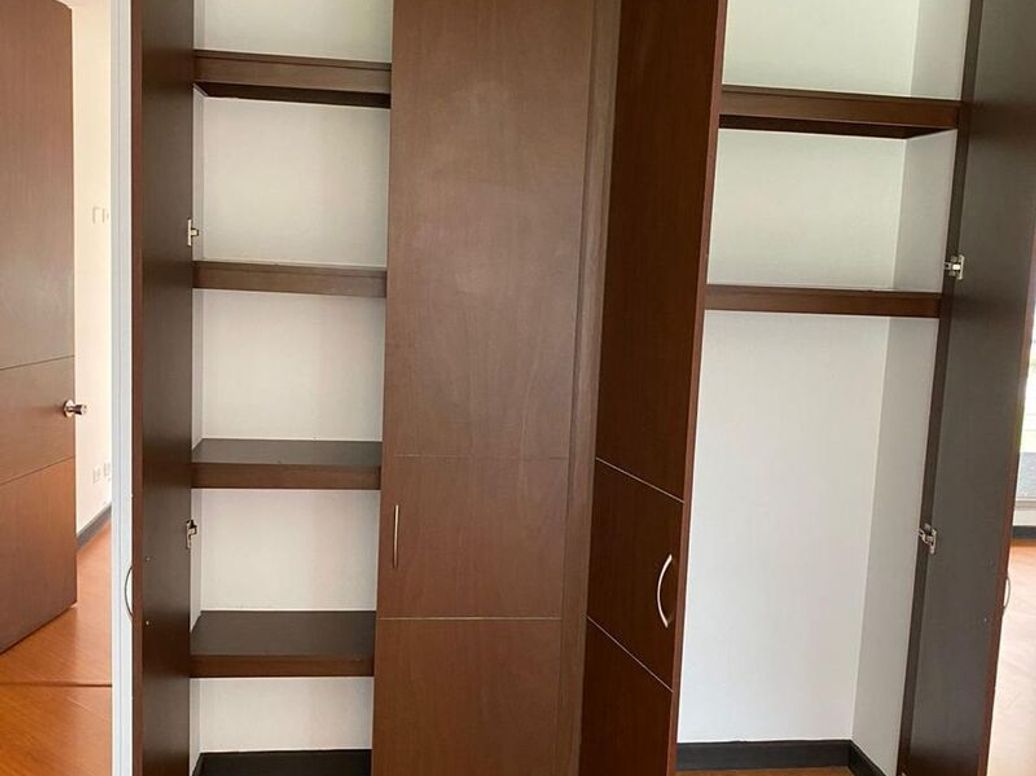 Apartamento de 3 alcobas en venta en Ub. El Dorado, Bogotá, 109 m² · foto 5 de 20