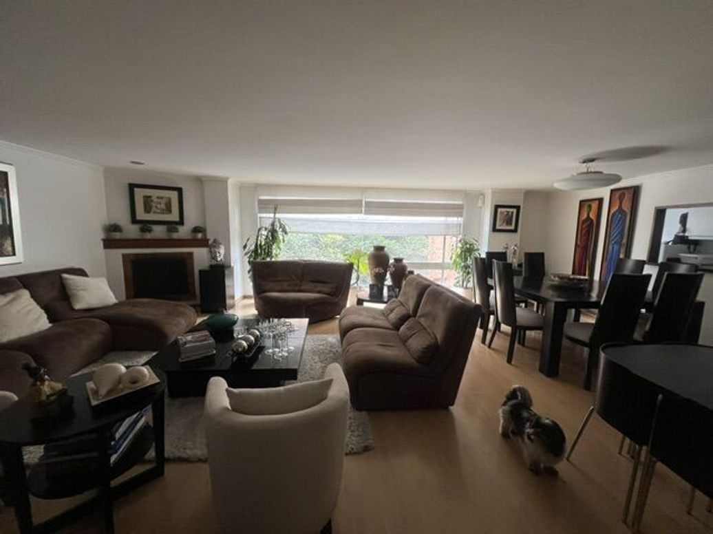 Apartamento de 3 alcobas en venta en Chico Norte Et. Iii, Bogotá, 160 m² · foto 4 de 8