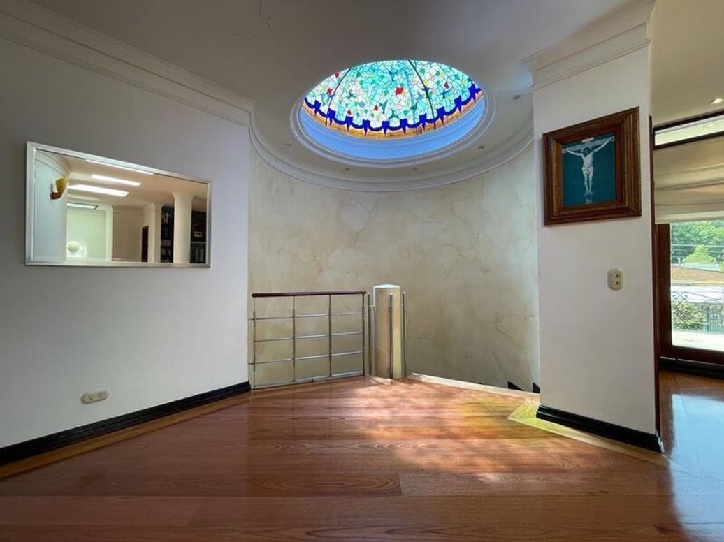 Casa de 4 alcobas en venta en Santa Ana Oriental, Bogotá, 620 m² · foto 5 de 20