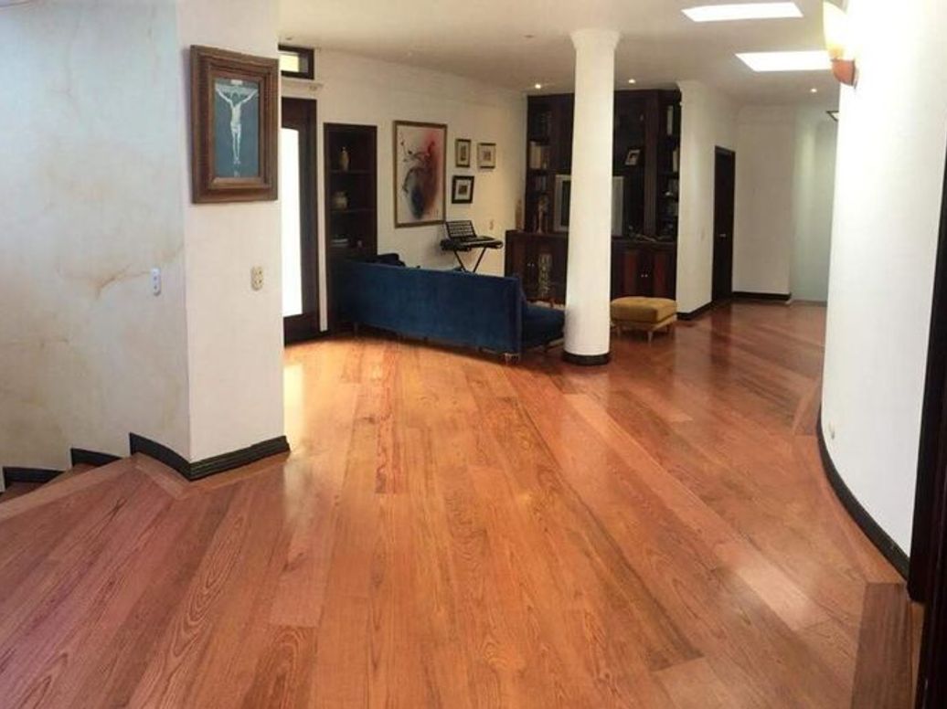 Casa de 4 alcobas en venta en Santa Ana Oriental, Bogotá, 620 m² · foto 4 de 20