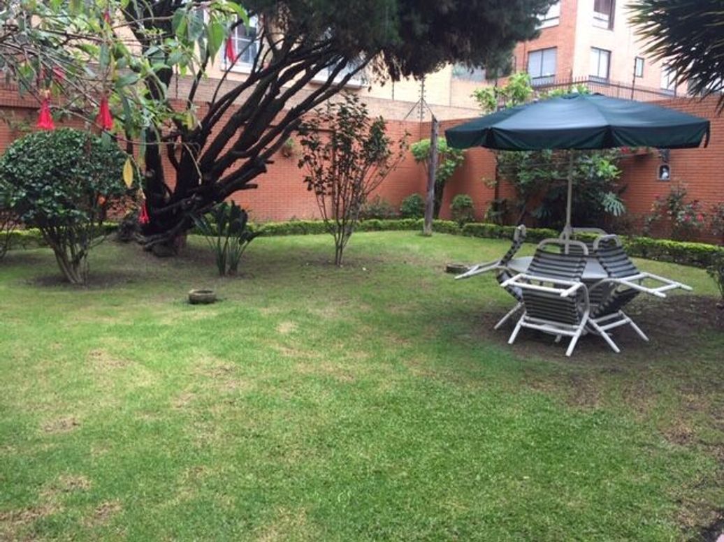 Casa de 4 alcobas en venta en San Patricio, Bogotá, 462 m² · foto 2 de 16