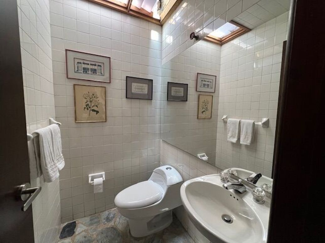 Casa de 4 alcobas en venta en Santa Barbara Alta, Bogotá, 441 m² · foto 7 de 18