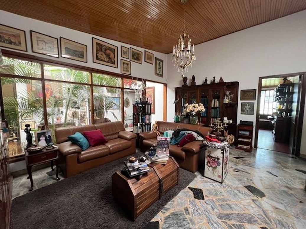 Casa de 4 alcobas en venta en Santa Barbara Alta, Bogotá, 441 m² · foto 10 de 18
