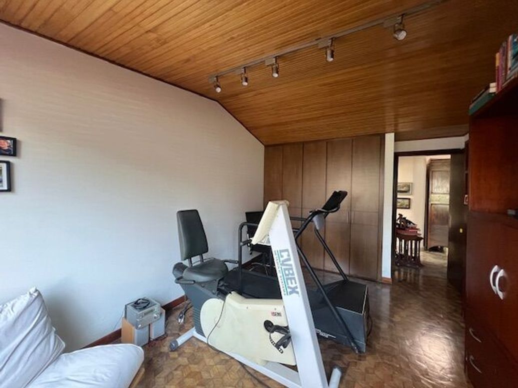 Casa de 4 alcobas en venta en Santa Barbara Alta, Bogotá, 441 m² · foto 15 de 18