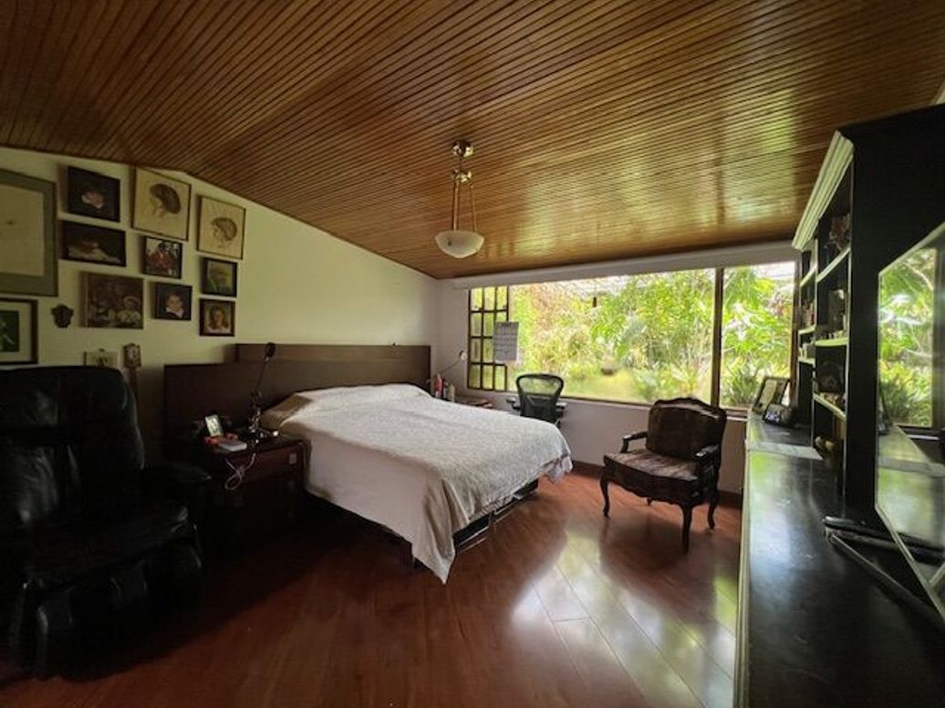 Casa de 4 alcobas en venta en Santa Barbara Alta, Bogotá, 441 m² · foto 13 de 18