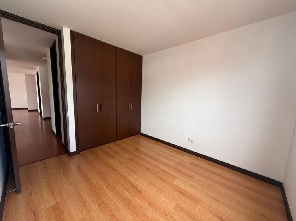 Apartamento de 3 alcobas en venta en Caobos Salazar, Bogotá, 101 m² · foto 12 de 20