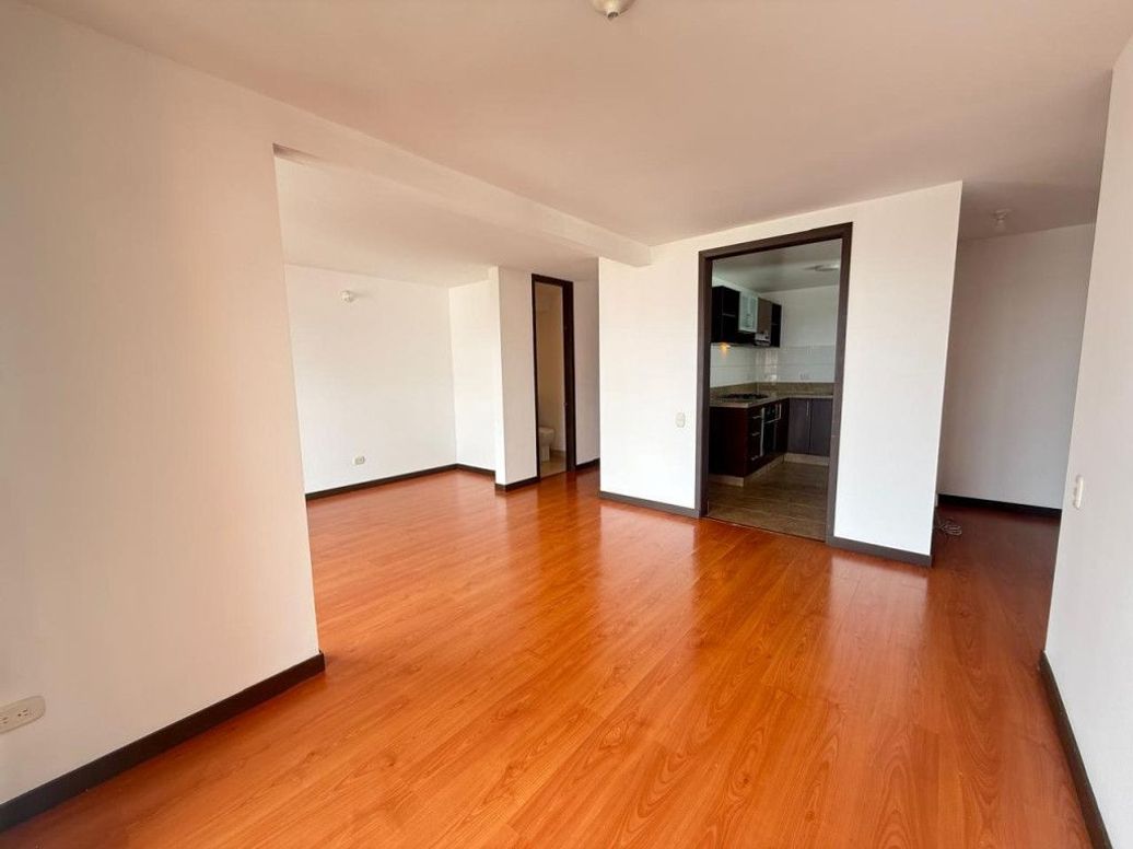 Apartamento de 3 alcobas en venta en Caobos Salazar, Bogotá, 101 m² · foto 3 de 20