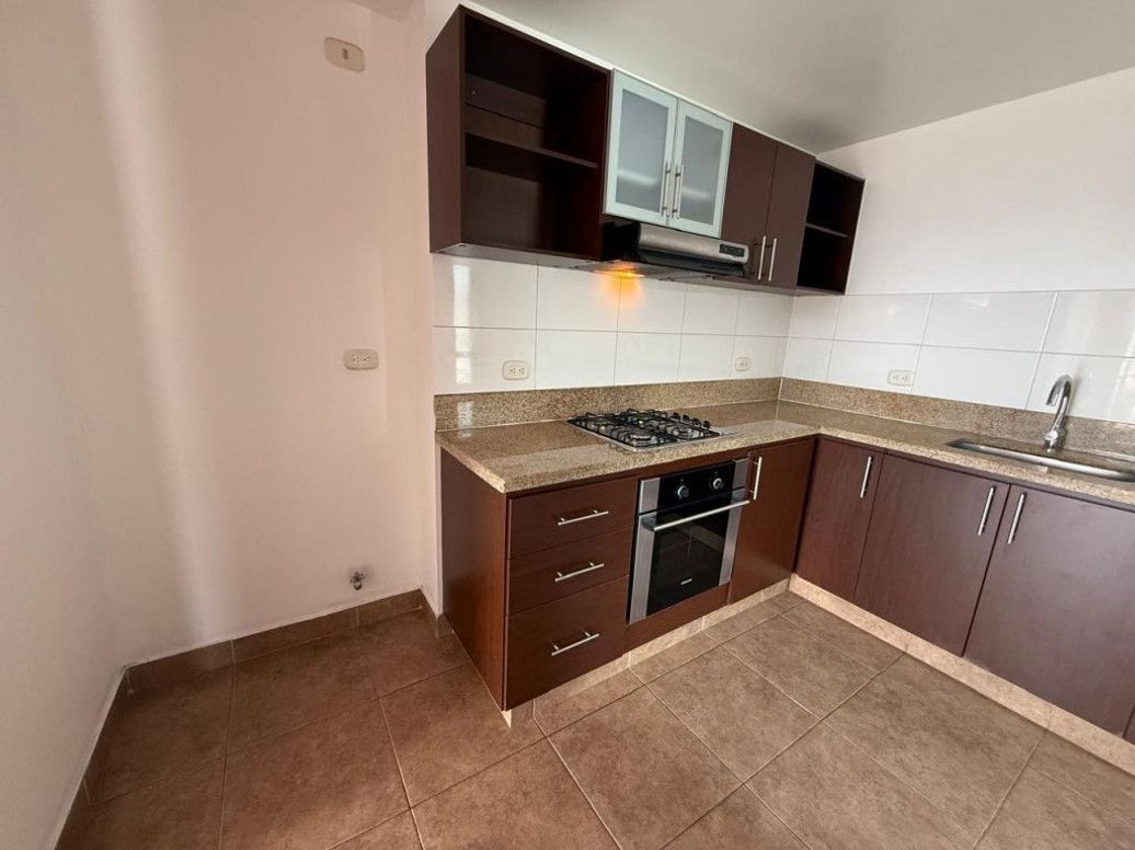 Apartamento de 3 alcobas en venta en Caobos Salazar, Bogotá, 101 m² · foto 5 de 20
