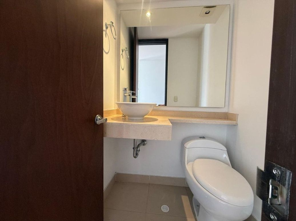 Apartamento de 3 alcobas en venta en Caobos Salazar, Bogotá, 101 m² · foto 18 de 20