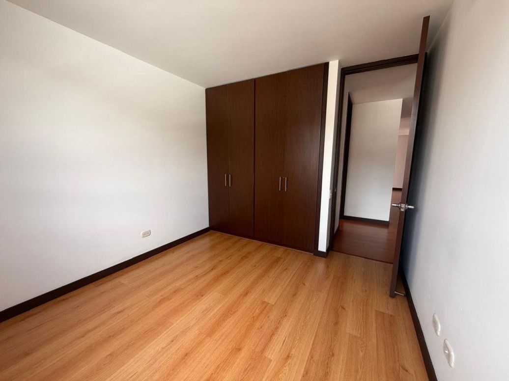 Apartamento de 3 alcobas en venta en Caobos Salazar, Bogotá, 101 m² · foto 15 de 20