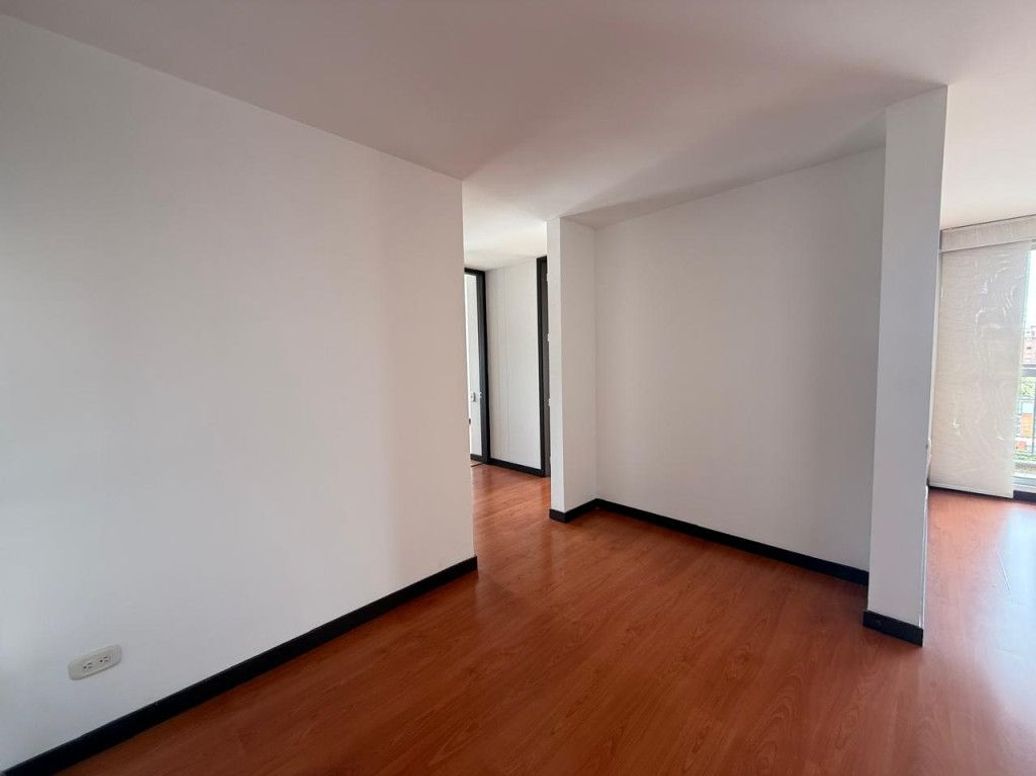 Apartamento de 3 alcobas en venta en Caobos Salazar, Bogotá, 101 m² · foto 10 de 20