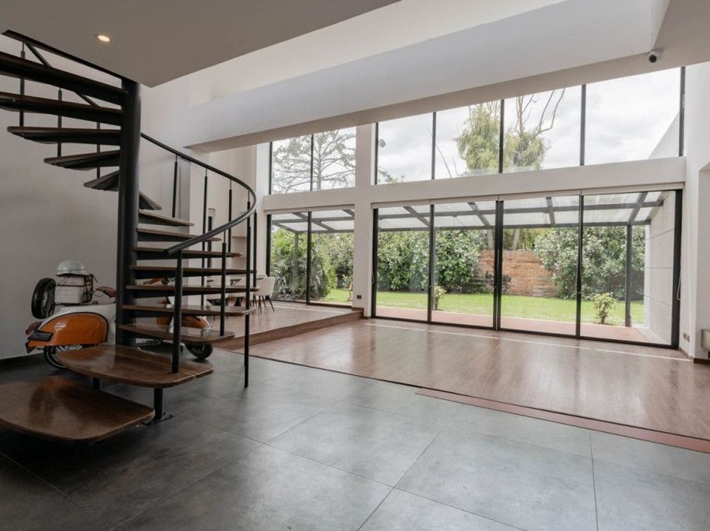 Casa de 4 alcobas en venta en Viveros, Bogotá, 567 m² · foto 6 de 20