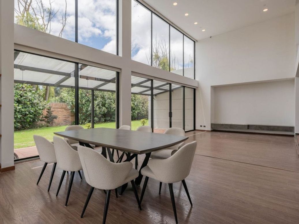 Casa de 4 alcobas en venta en Viveros, Bogotá, 567 m² · foto 3 de 20