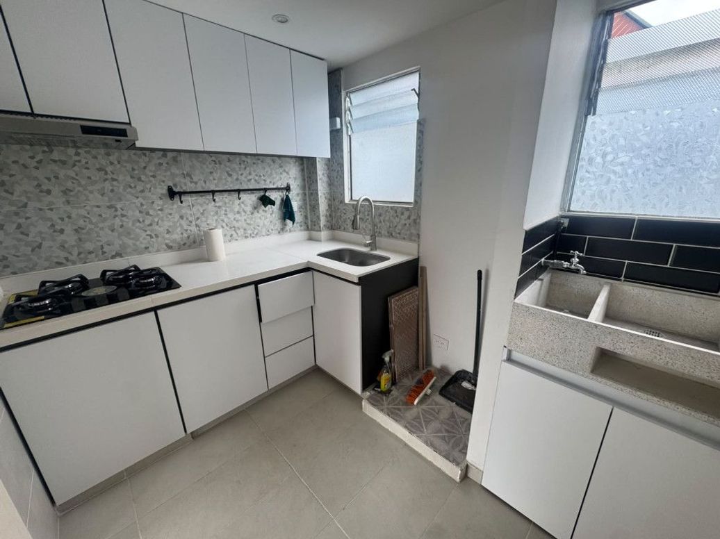 Apartamento de 3 alcobas en venta en Villa Alsacia 2, Bogotá, 77 m² · foto 19 de 19