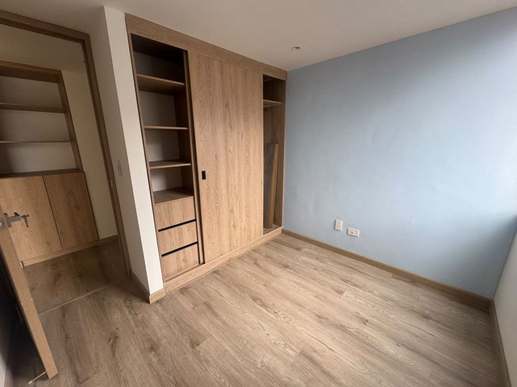 Apartamento de 3 alcobas en venta en Villa Alsacia 2, Bogotá, 77 m² · foto 15 de 19