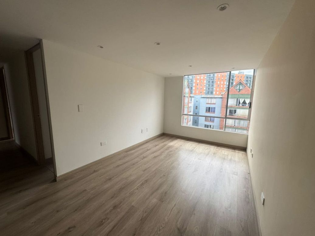 Apartamento de 3 alcobas en venta en Villa Alsacia 2, Bogotá, 77 m² · foto 8 de 19