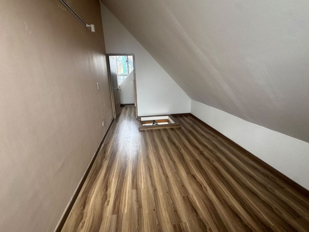Apartamento de 3 alcobas en venta en Villa Alsacia 2, Bogotá, 77 m² · foto 6 de 19