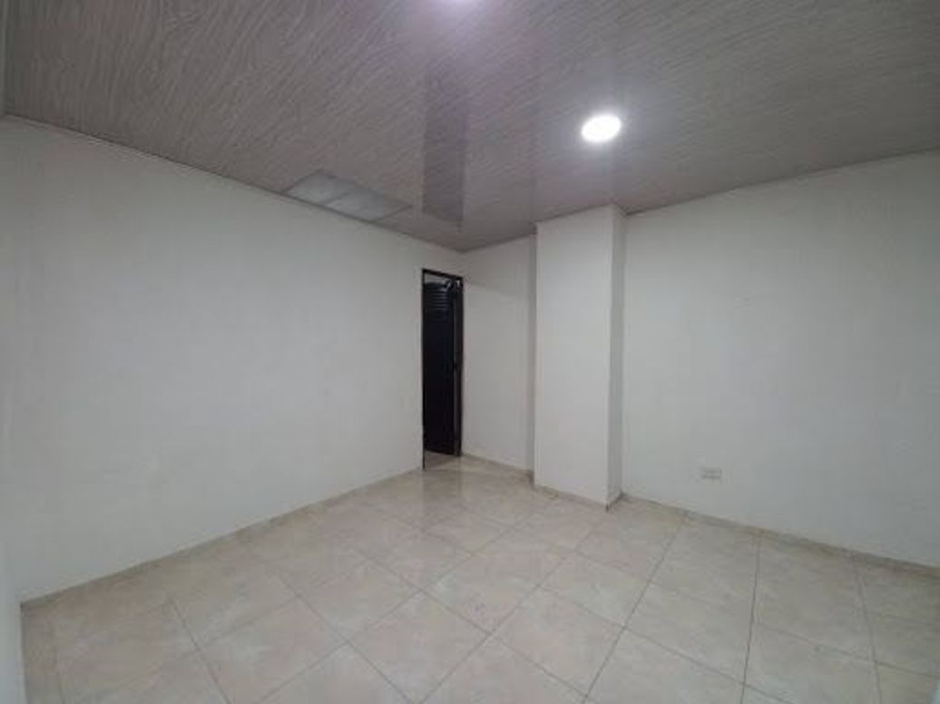Casa de 10 alcobas en venta en Ciudad Jardín Sur, Bogotá, 394 m² · foto 6 de 20