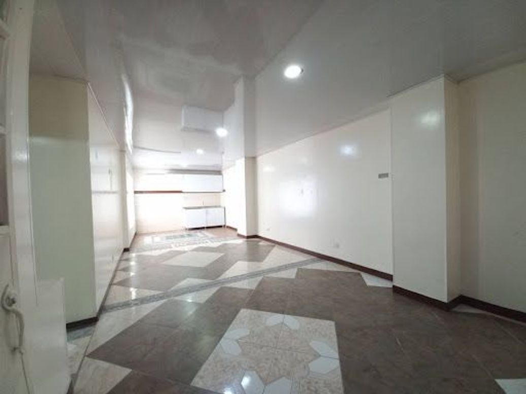 Casa de 10 alcobas en venta en Ciudad Jardín Sur, Bogotá, 394 m² · foto 17 de 20
